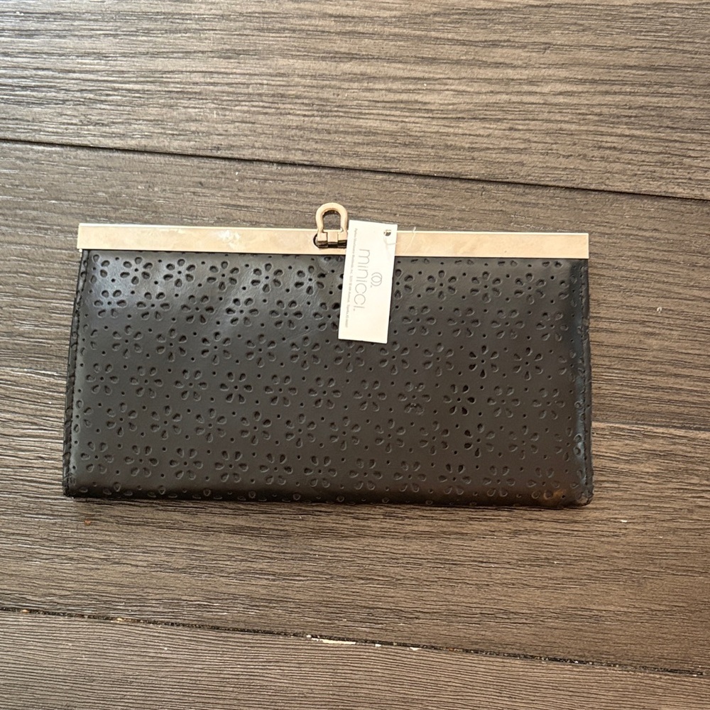 Minicci Black Floral Cutout Wallet